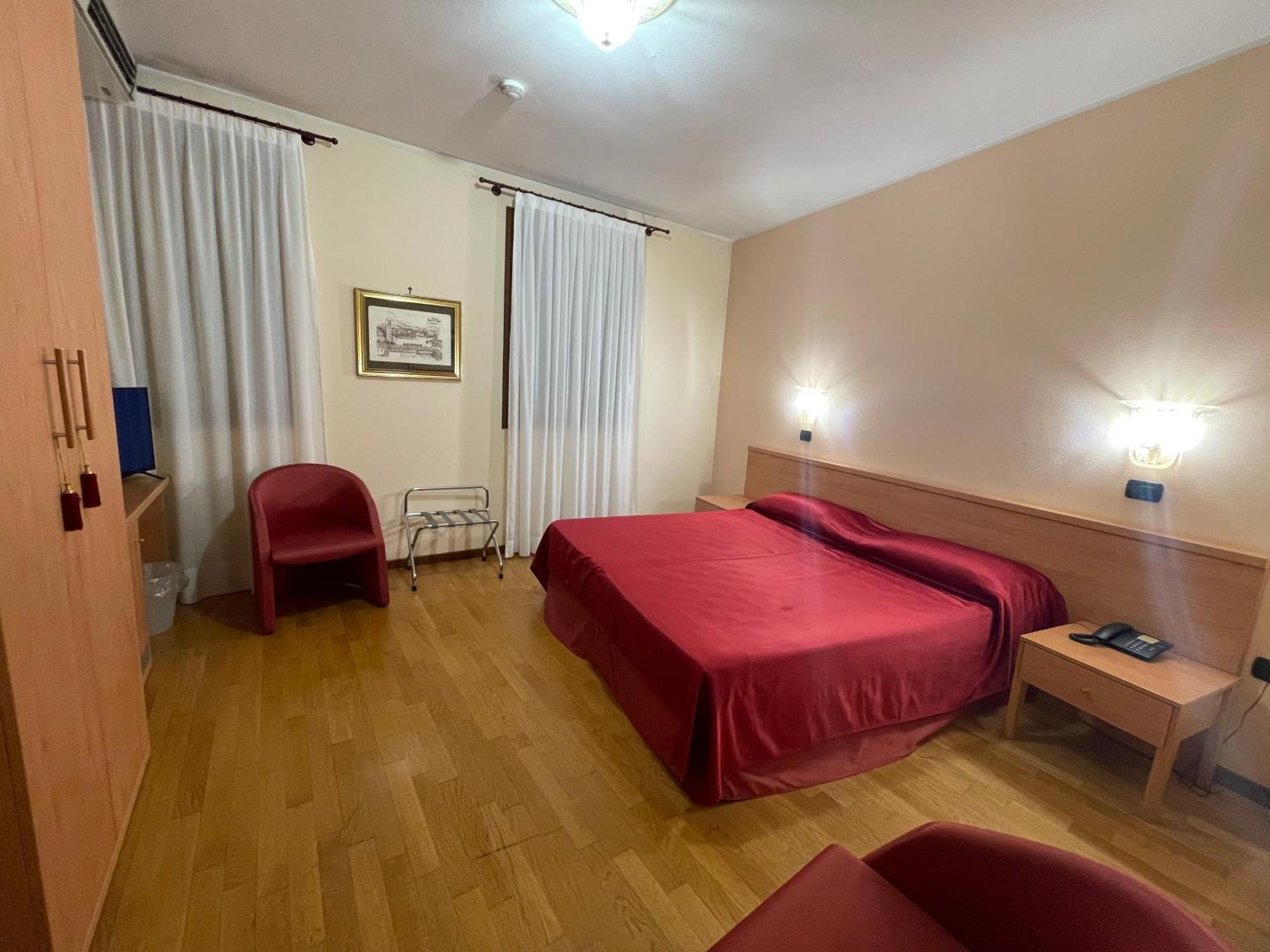 Hotel Ab Baretta Legnaro Екстер'єр фото